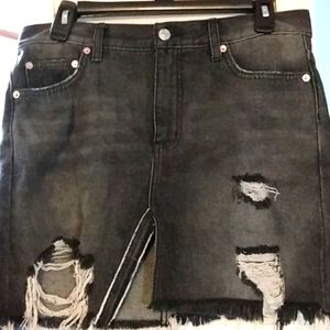 H&M black mini skirt